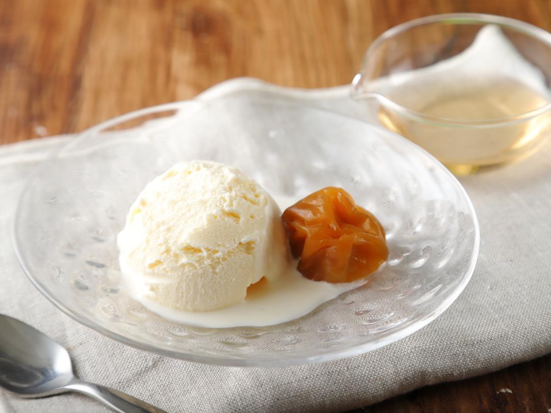 アイスクリーム　クラフト梅シロップがけのレシピ・作り方