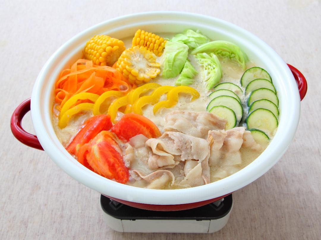 夏野菜のごま豆乳鍋（野菜１日分）のレシピ・作り方