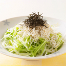 玉ねぎスライスと大根海苔サラダ