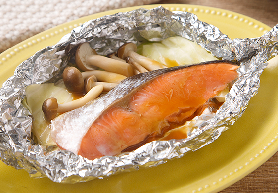 鮭のバタぽんホイル焼き