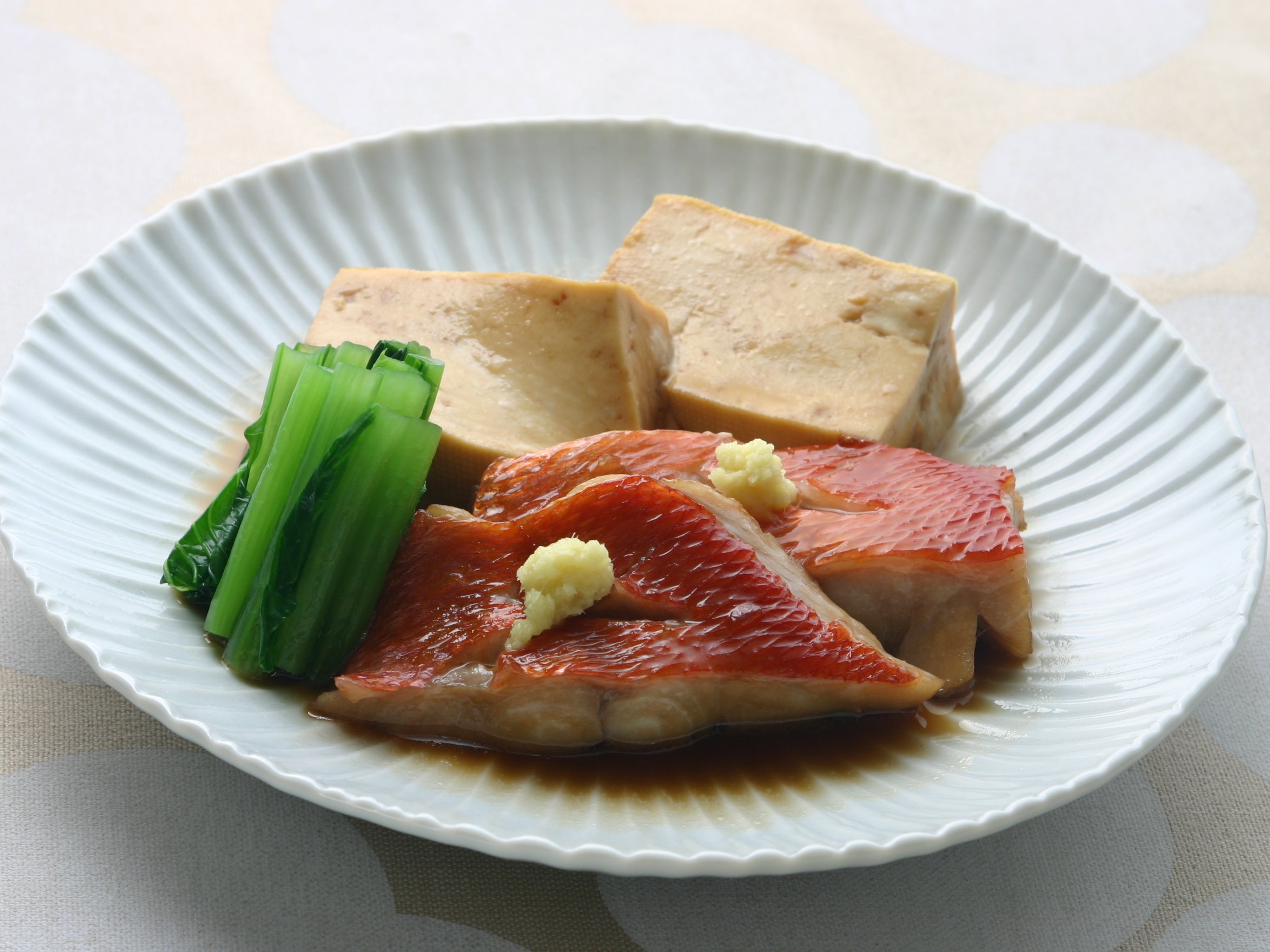 きんめと豆腐のフライパン煮