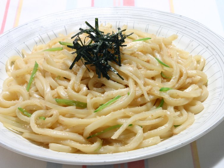 たらことポテトの焼きうどん