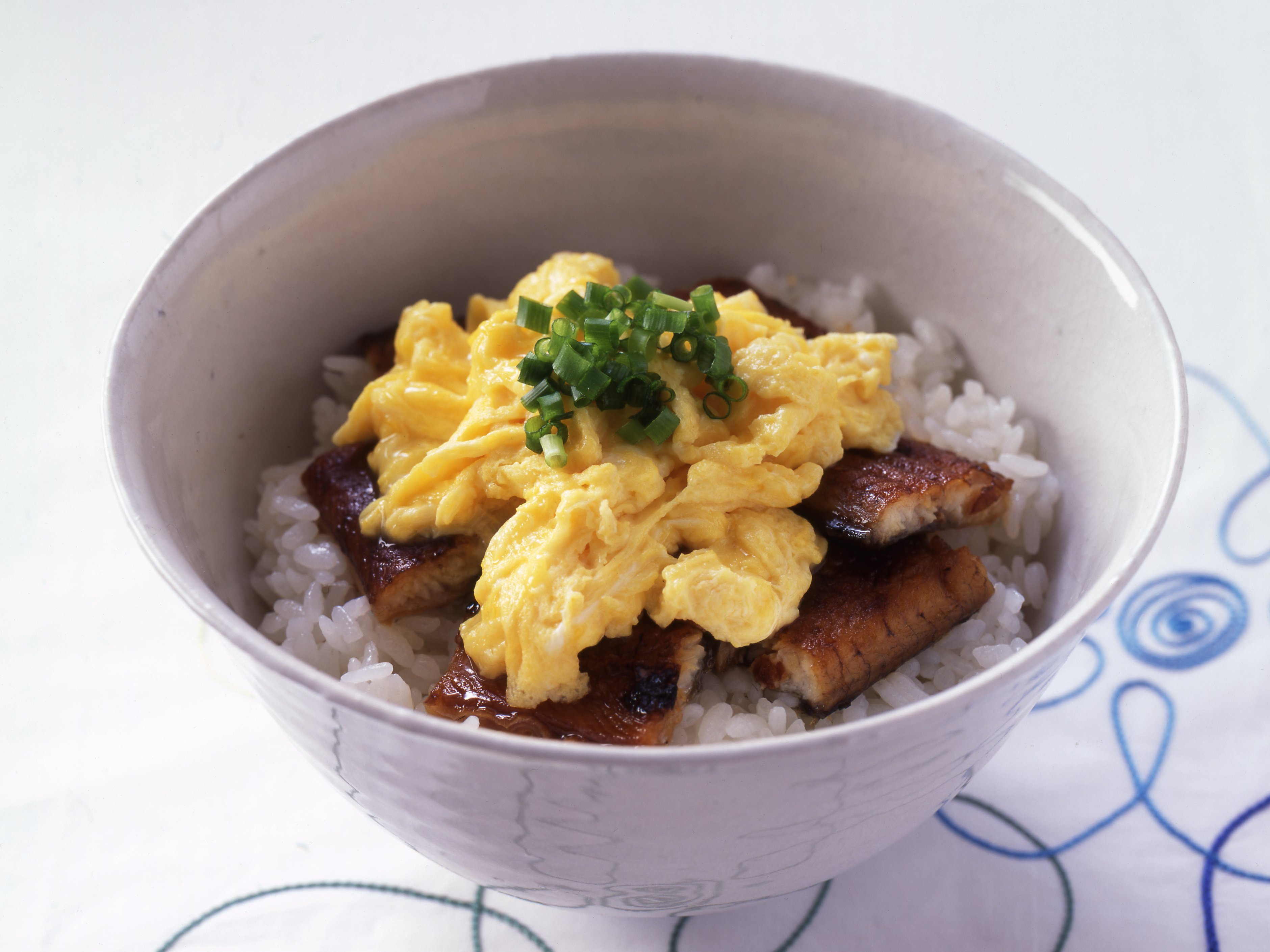 うなぎと玉子のすし丼のレシピ・作り方