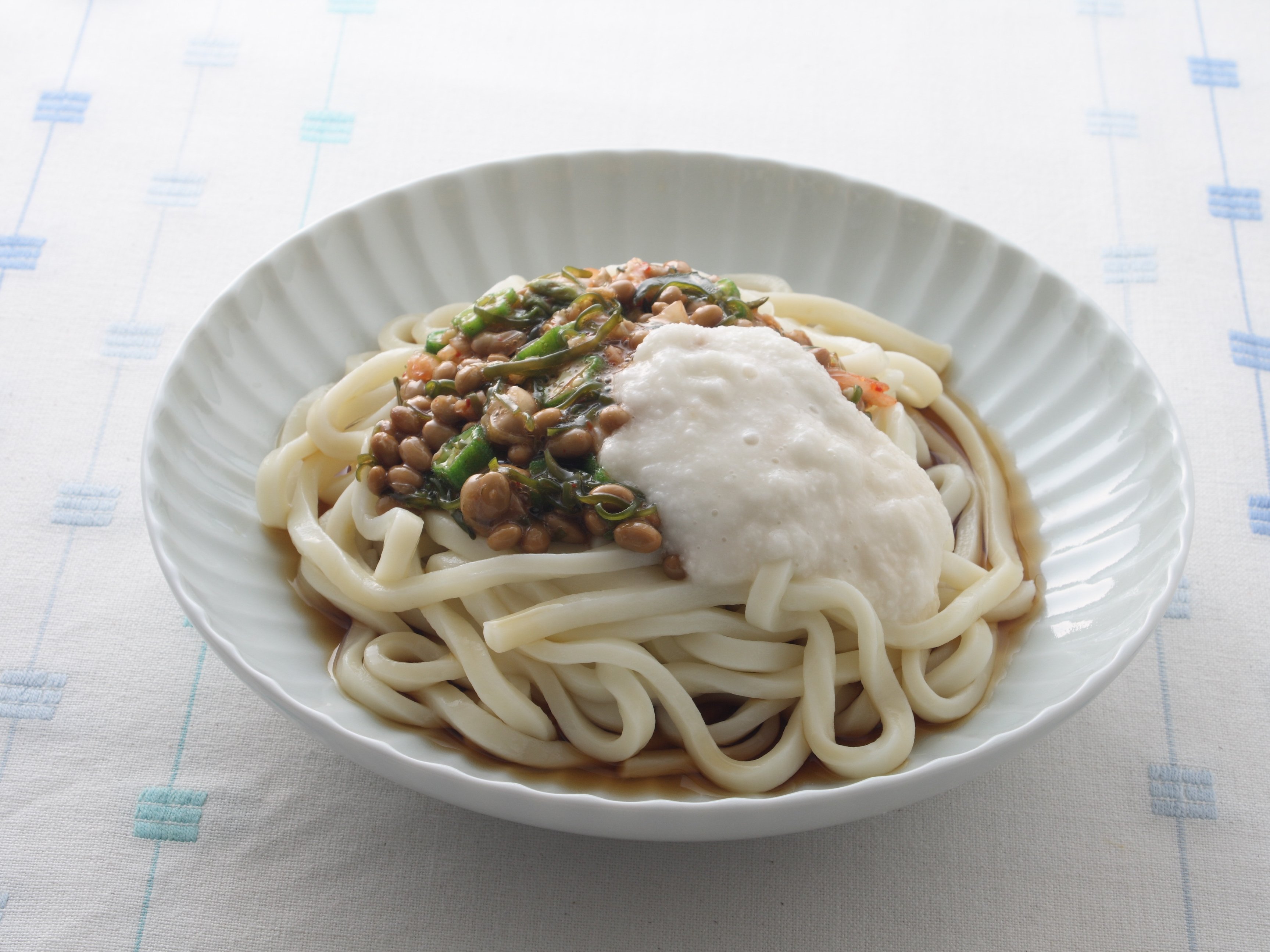 夏のネバネバ納豆うどん