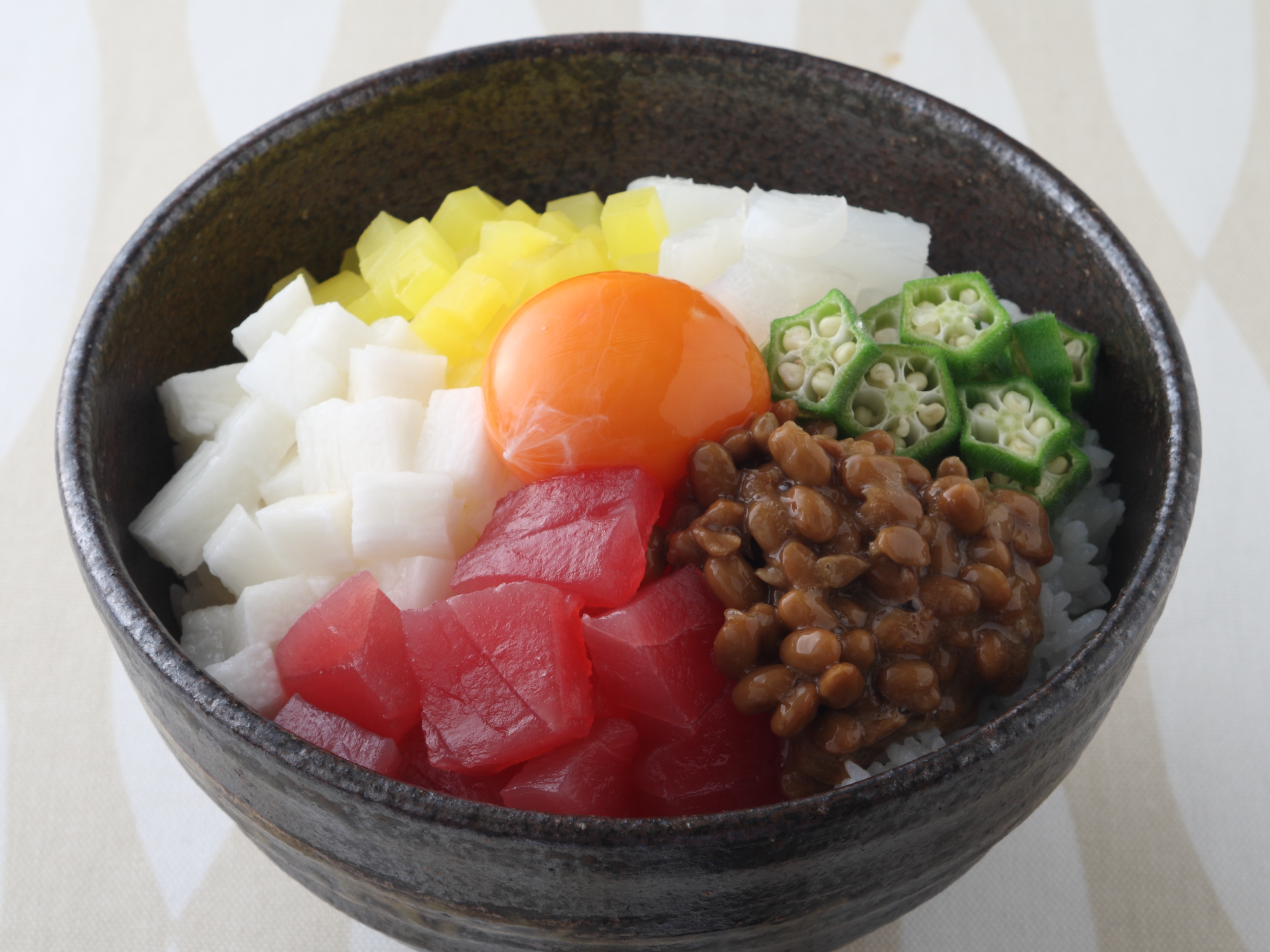 まぐろと納豆のねばねば丼