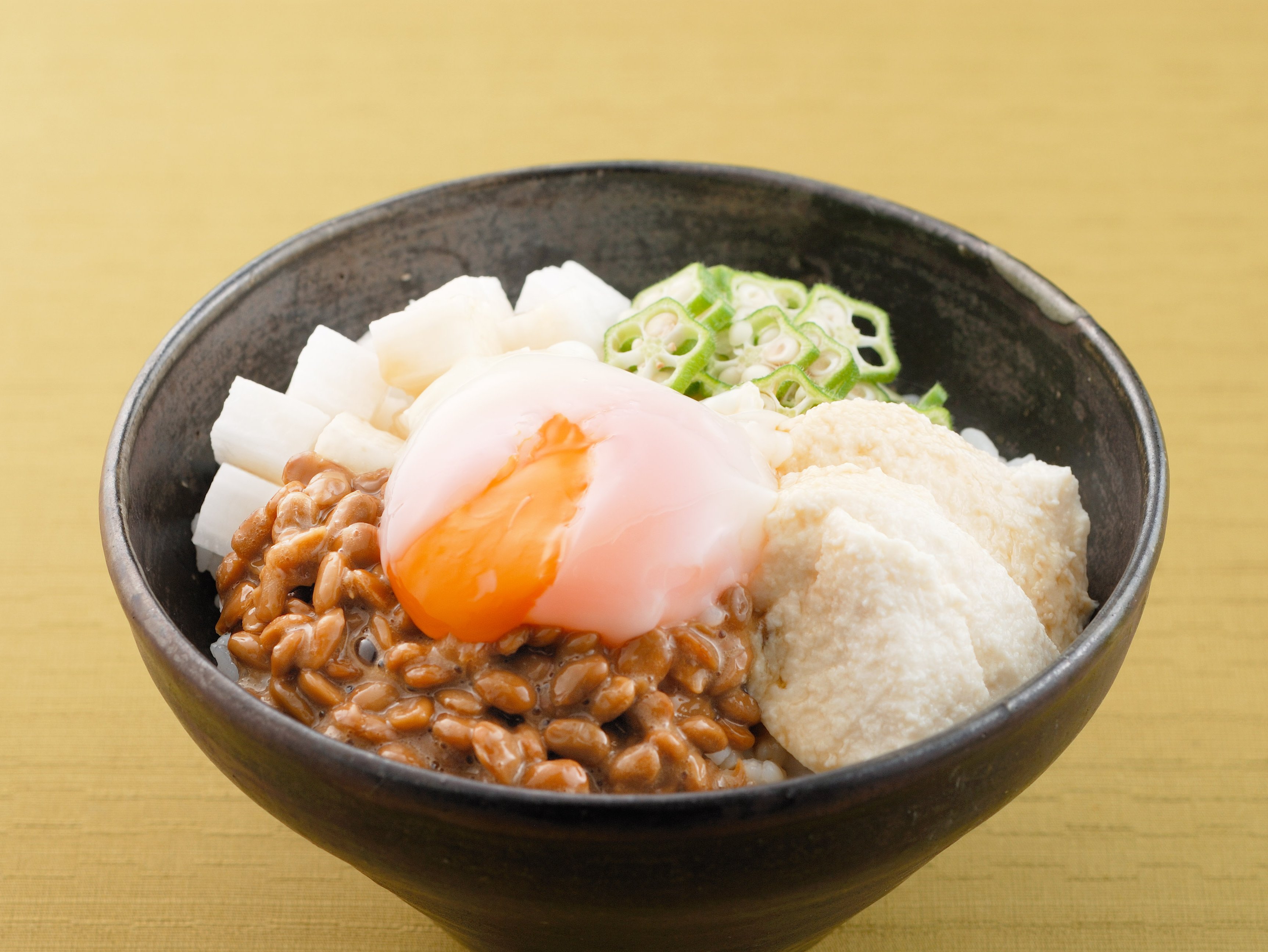 とろとろ玉丼