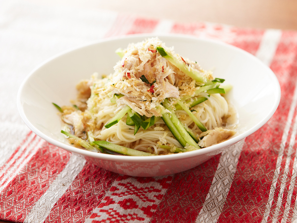 鶏ときゅうりのそうめん ピリ辛パン粉のせのレシピ・作り方