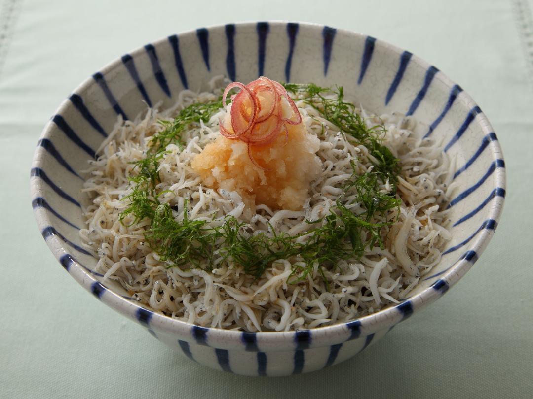 釜揚げちりめん丼