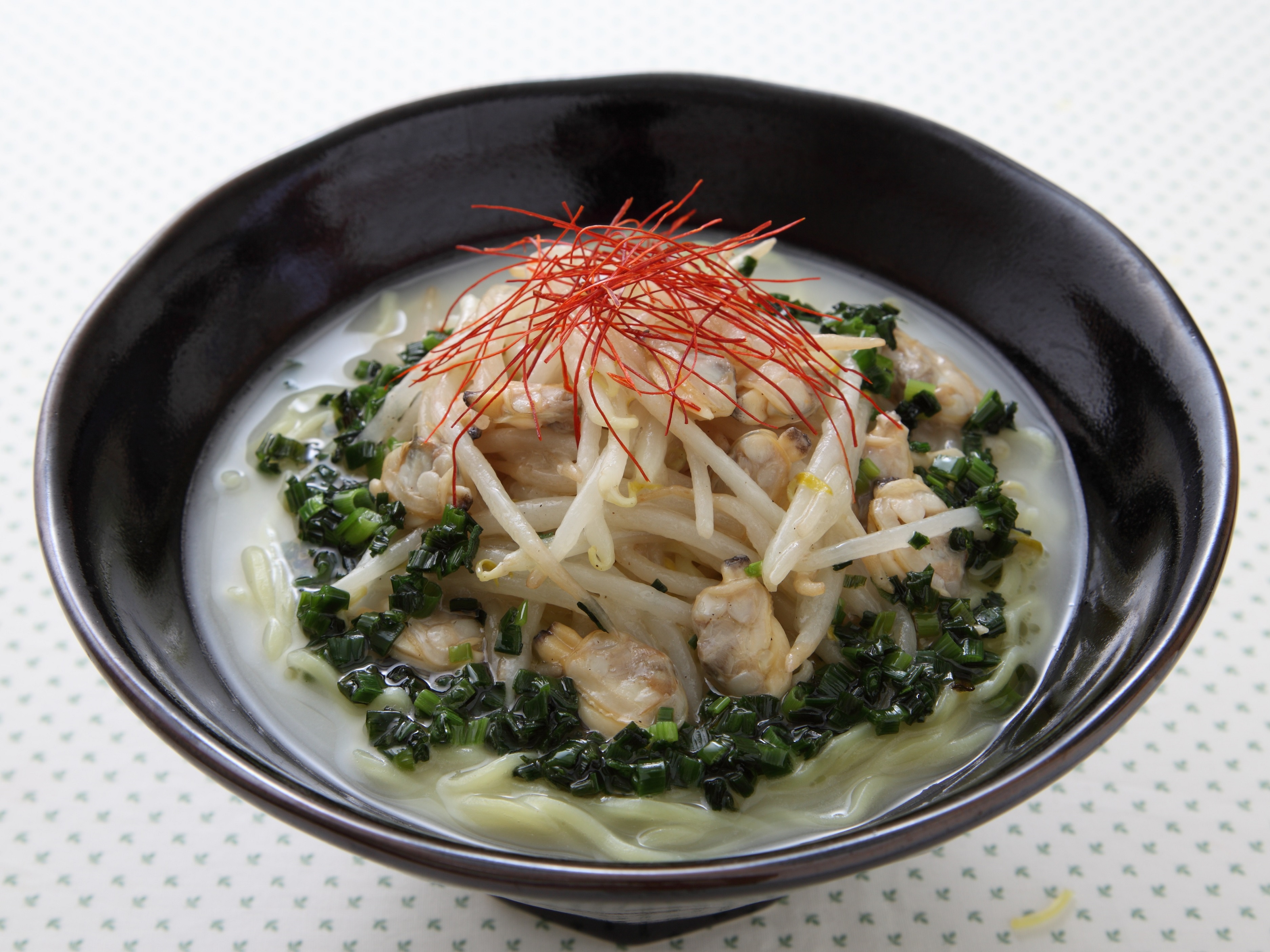 あさりとねぎの白湯ラーメン