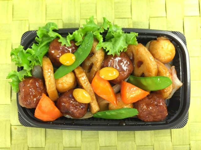 ゴロゴロ冬野菜と肉だんごの黒酢あんかけ