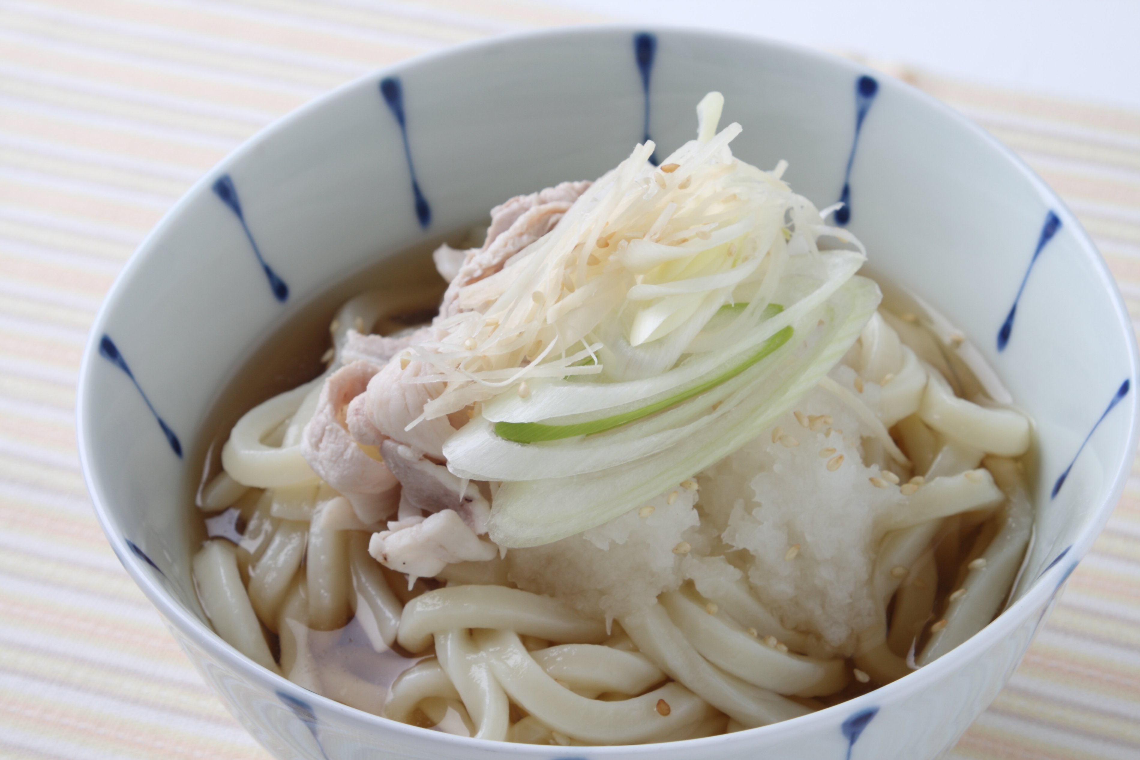 豚しゃぶとおろしの香りうどん　あったか仕立て