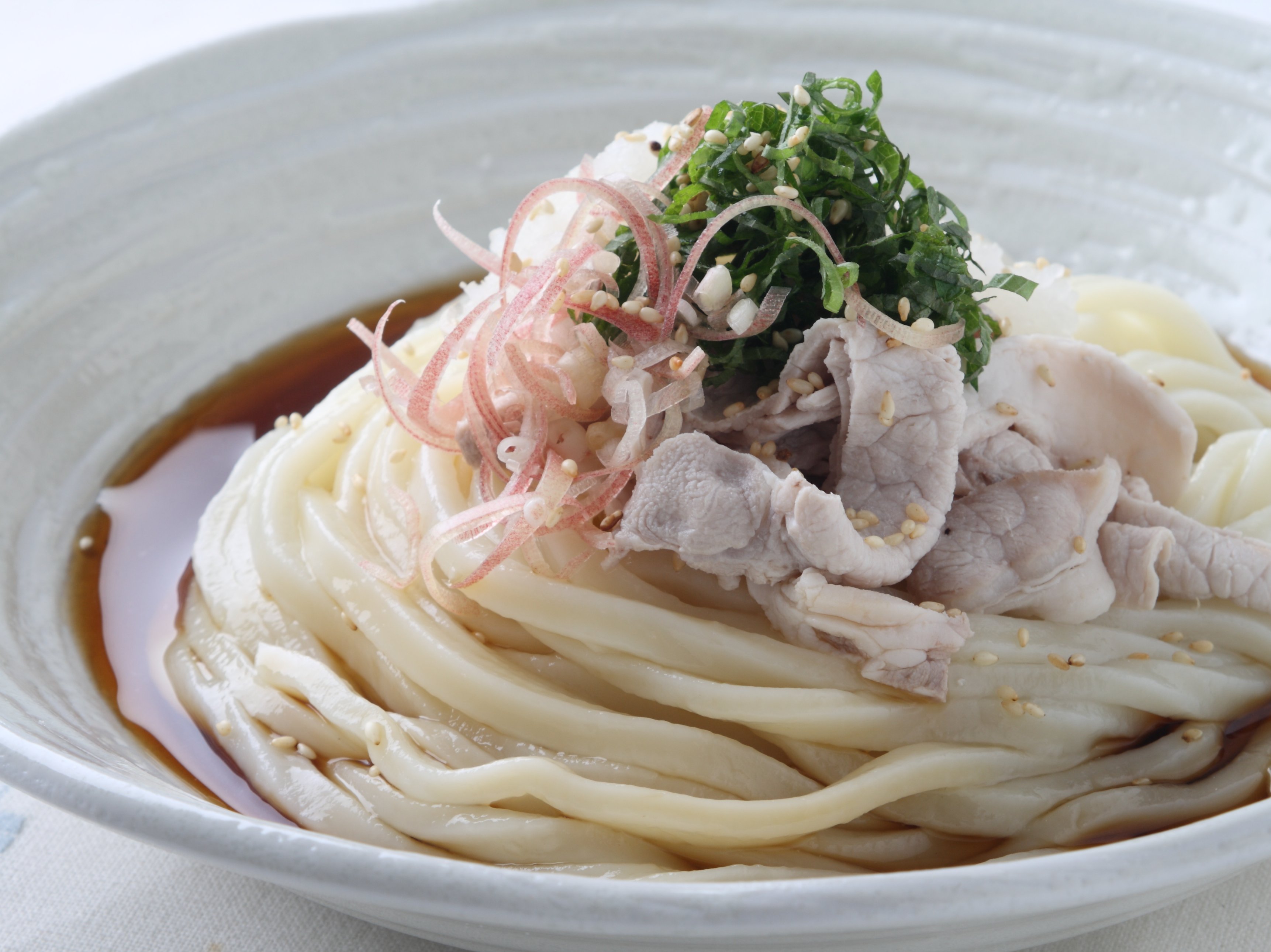 豚しゃぶとおろしの香りうどん　冷製仕立て