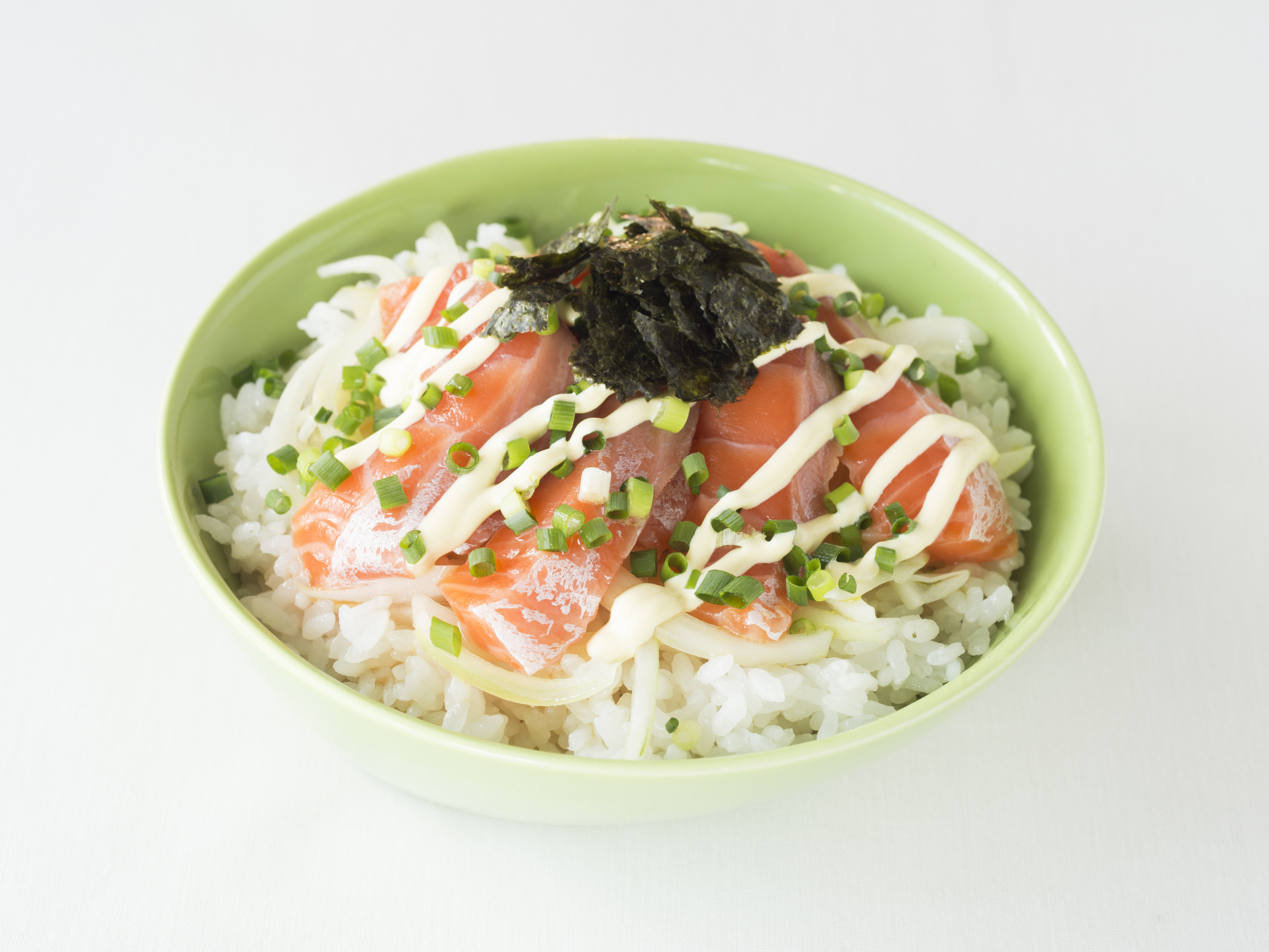 漬けサーモンのマヨ丼