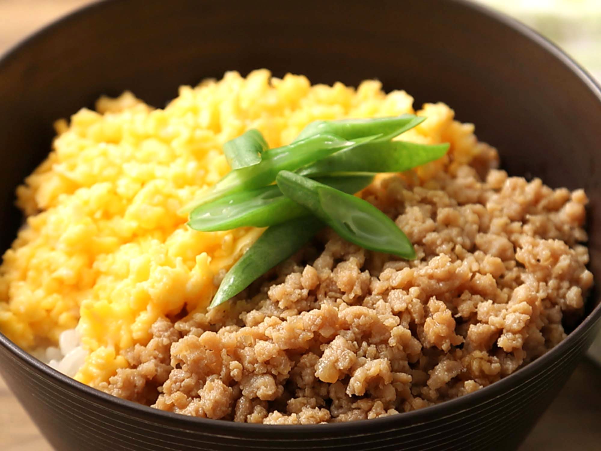 そぼろ丼のレシピ・作り方