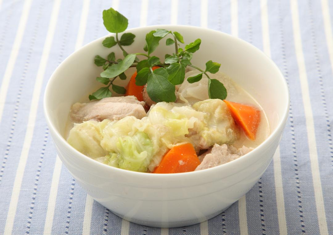 クリーミーごま豆乳鍋