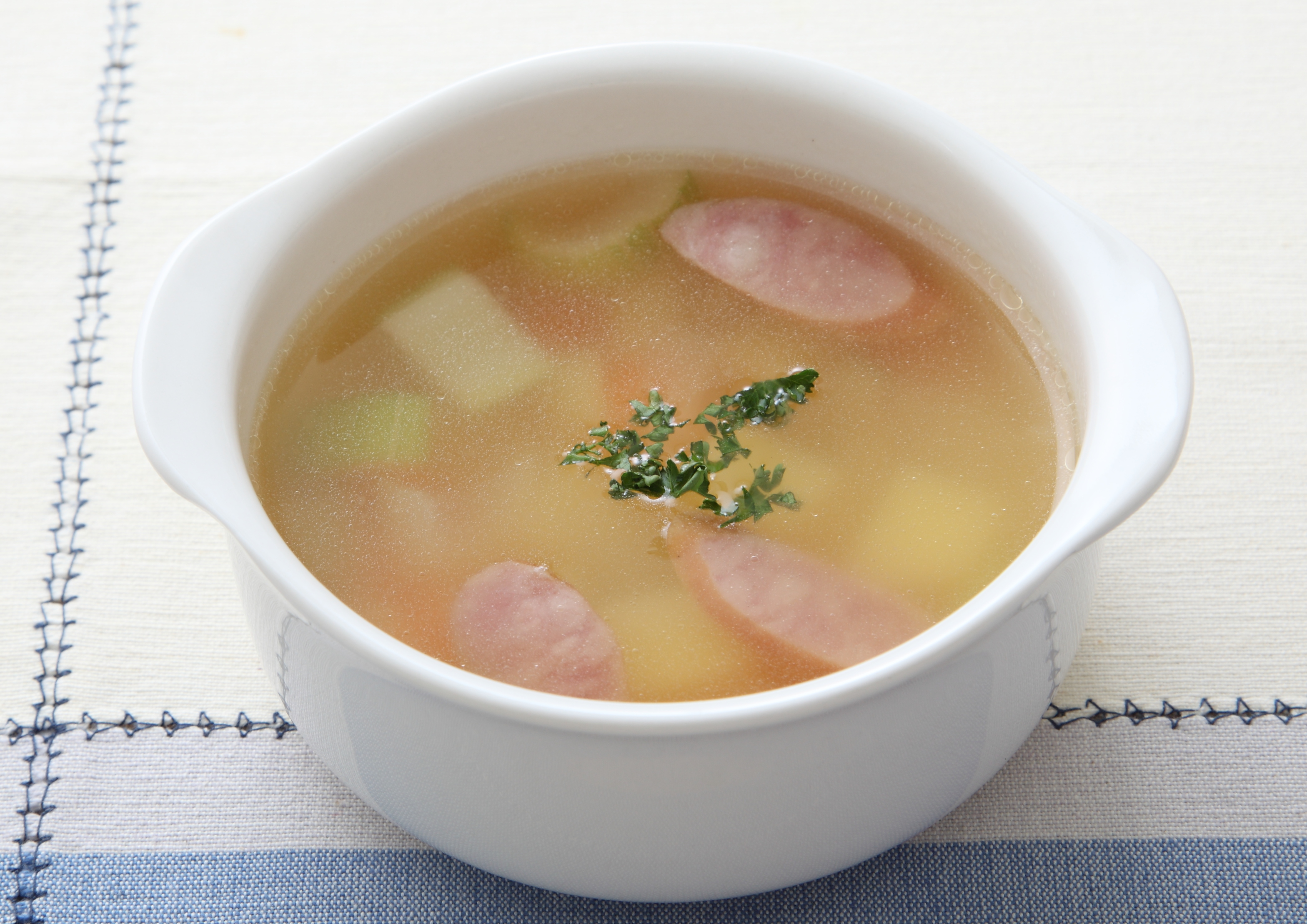 地鶏だしのポトフスープ