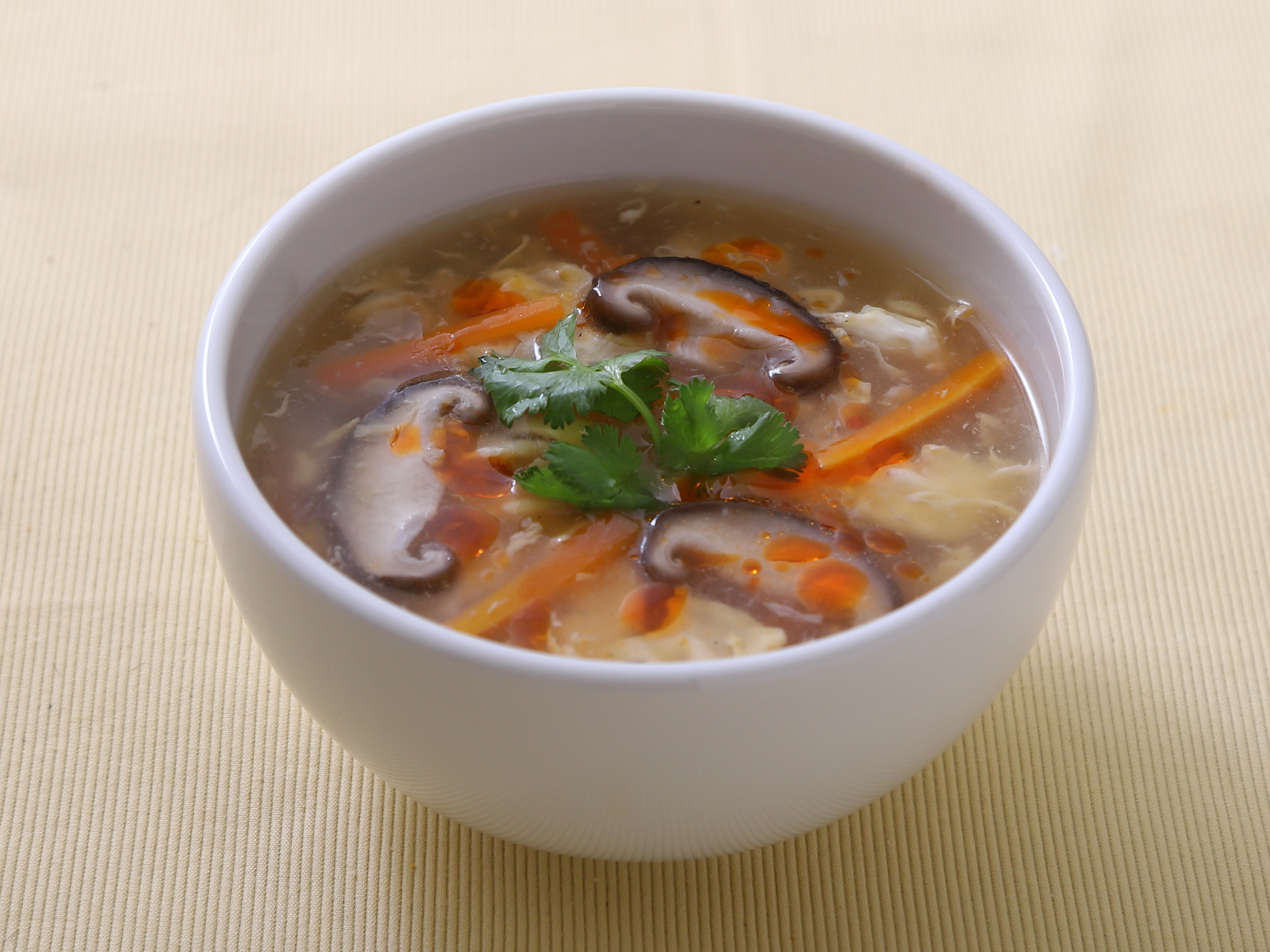 地鶏だしの黒酢サンラータン