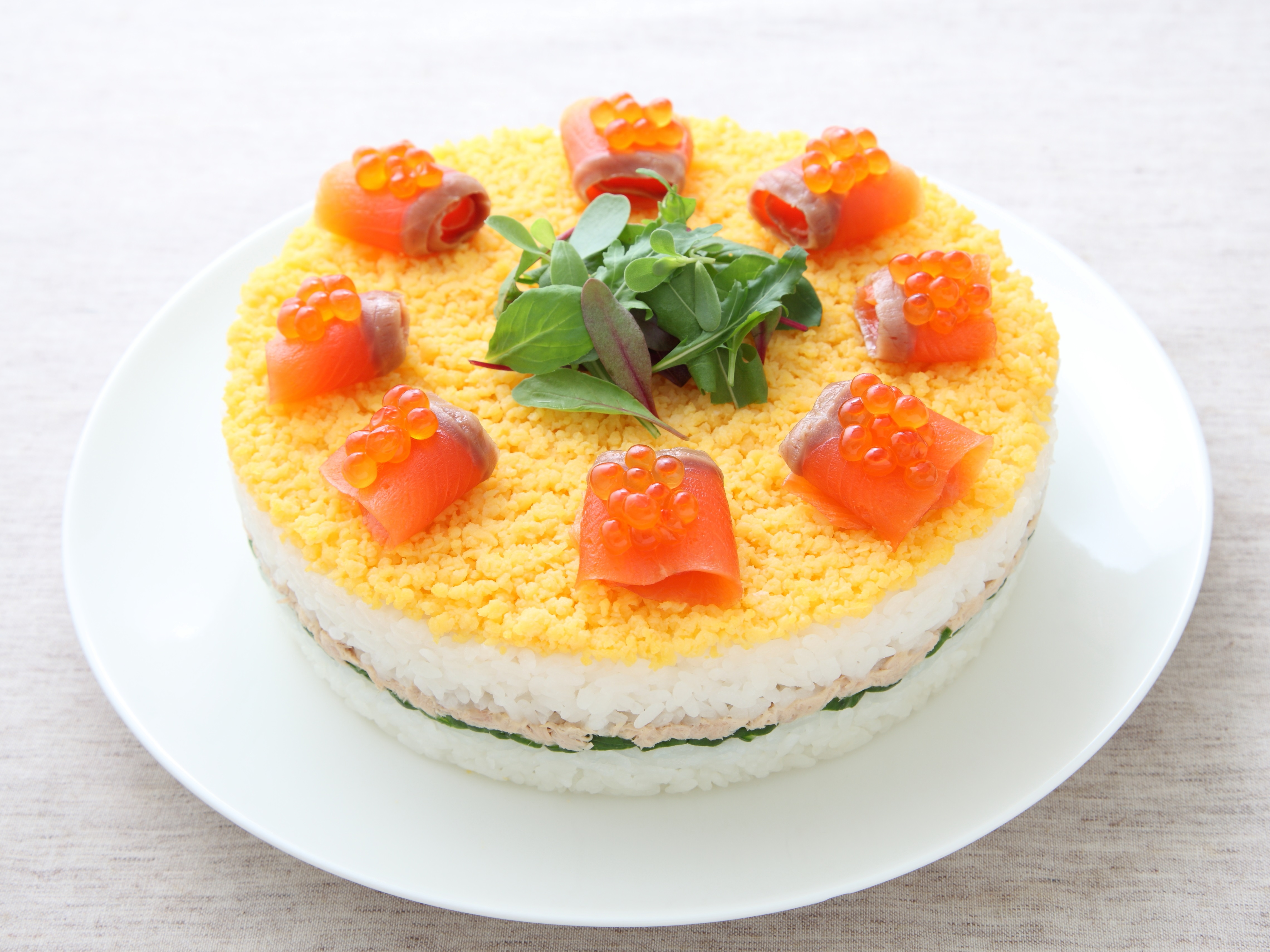 スモークサーモンといくらのケーキすしのレシピ 作り方 レシピ ミツカン業務用商品 メニューサイト