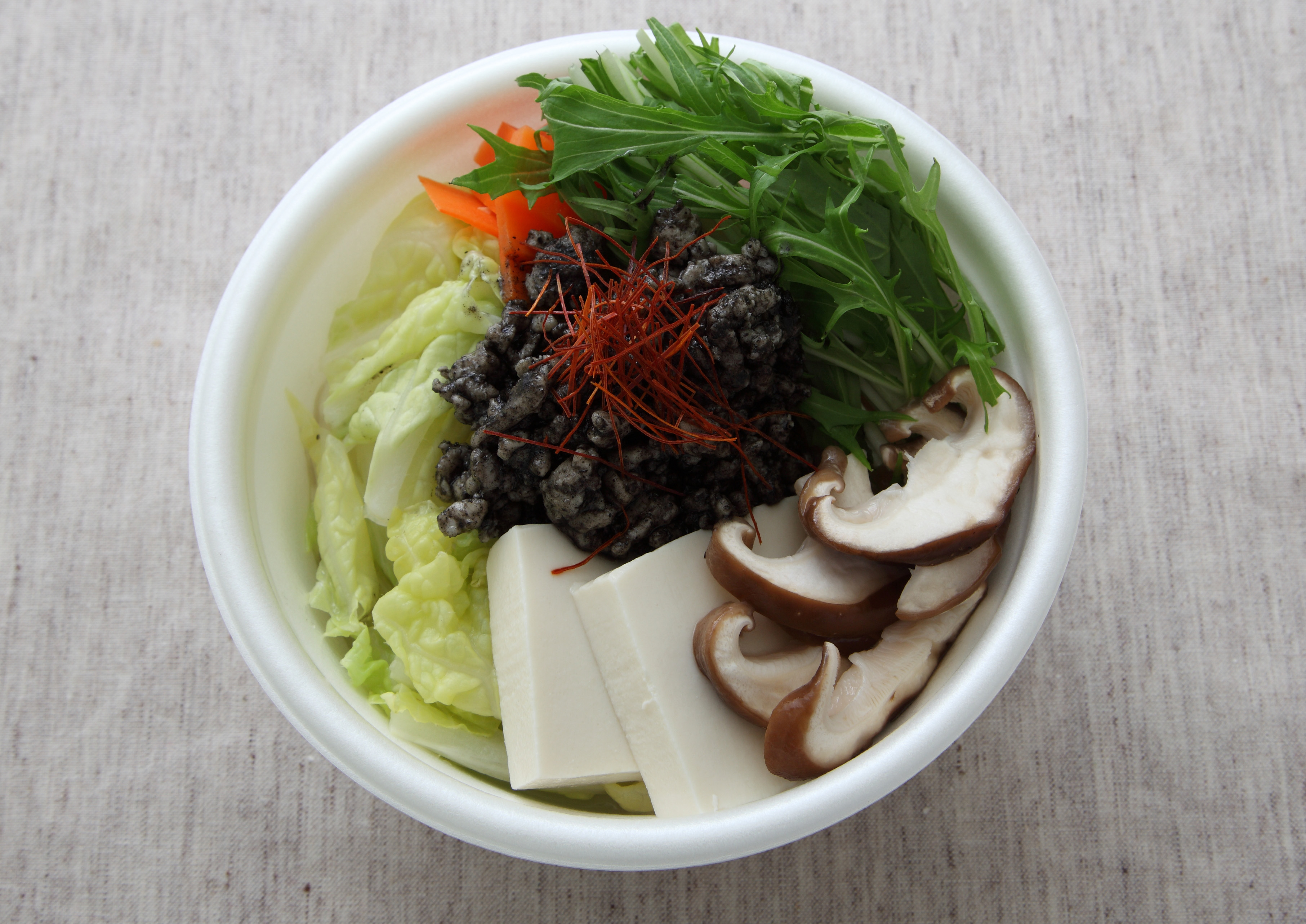 ２種のごまを使ったごま豆乳鍋（レンジアップ）