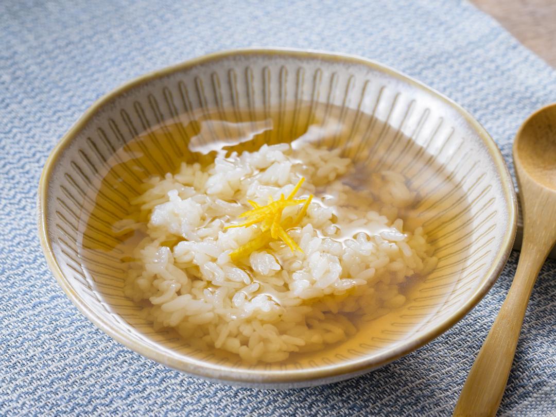 地鶏昆布だし茶漬け（ゆず皮のせ）