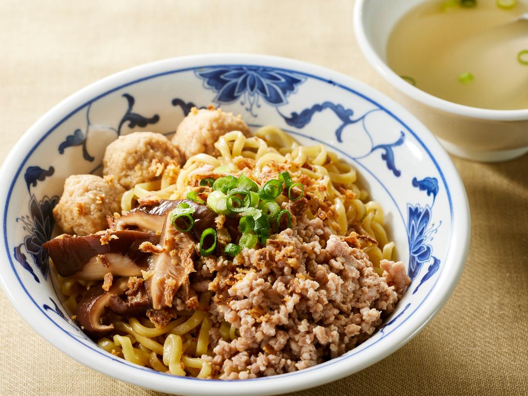 バクチョーミー（肉脛麺）（シンガポール料理）