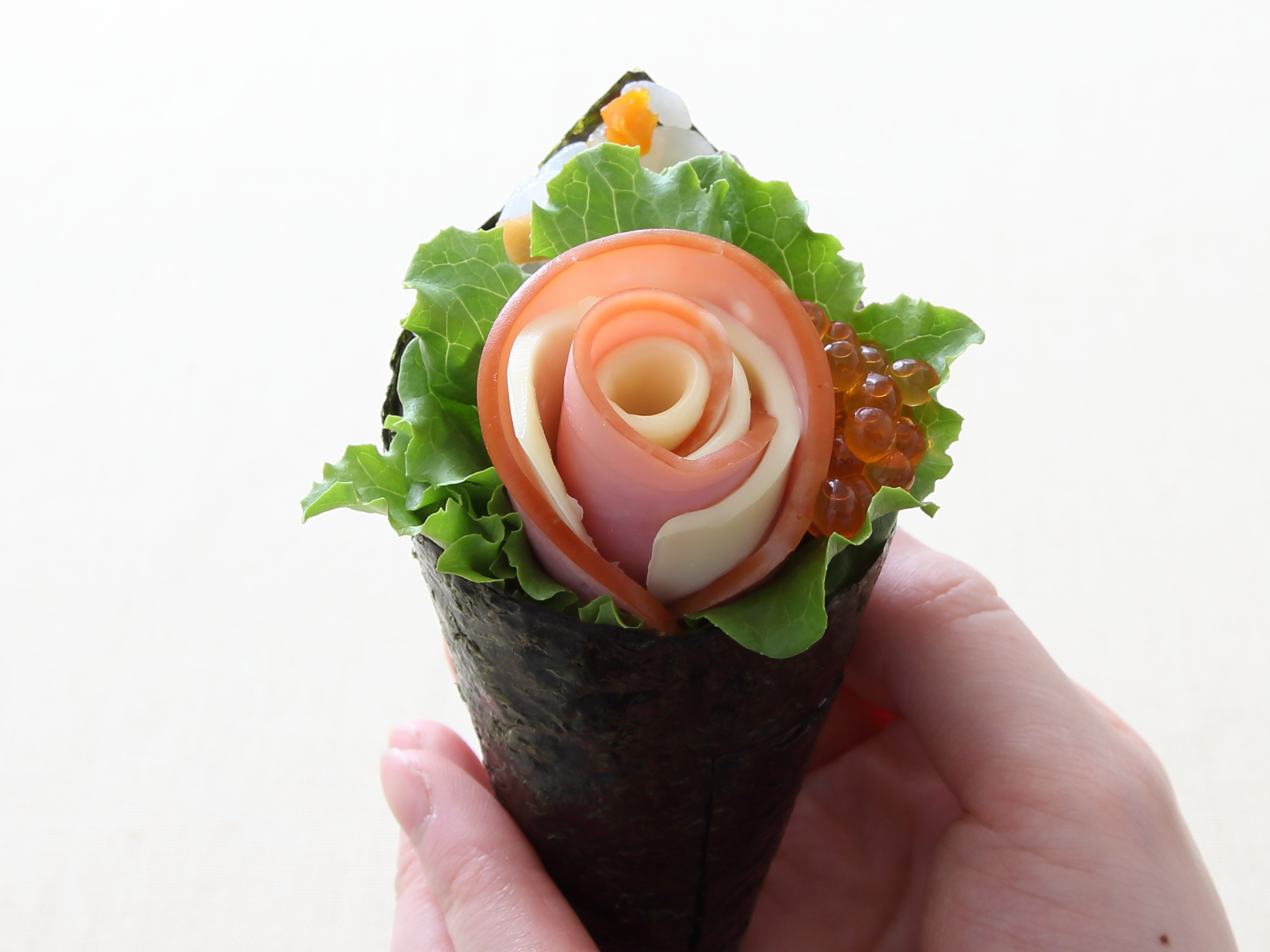 想い伝える花束手巻き寿司（五目、ハム）のレシピ・作り方