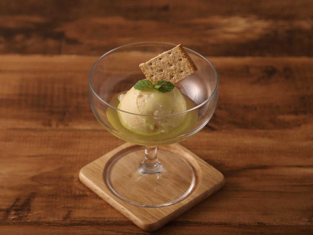 りんご酢シャインマスカットバニラアイス