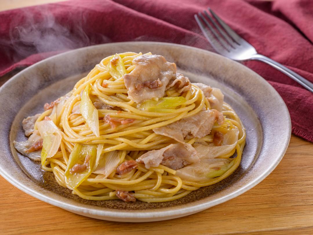 豚バラと長ねぎの梅ぽん酢パスタのレシピ・作り方