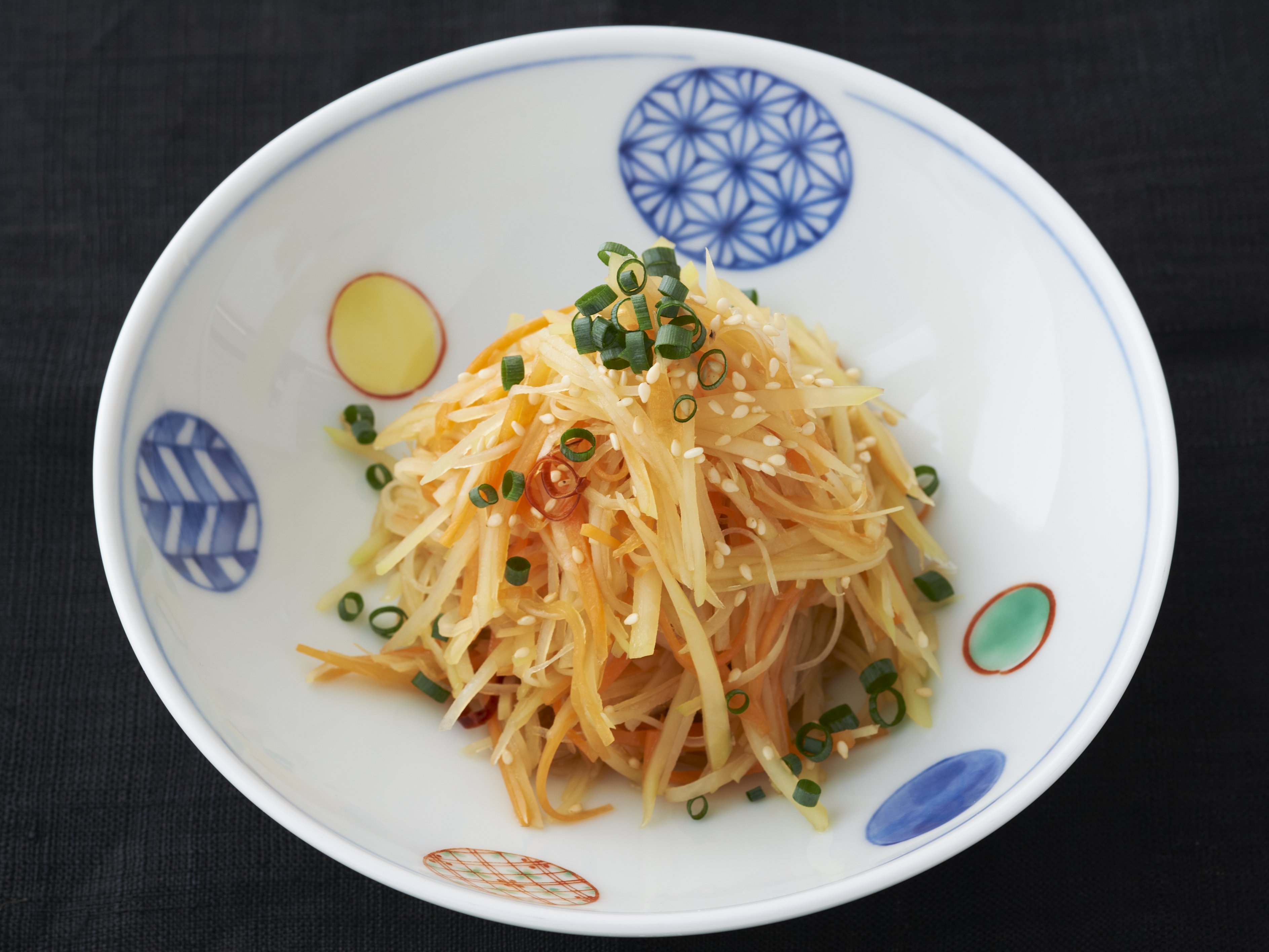 じゃがいもとにんじんのピリからぽん酢あえ