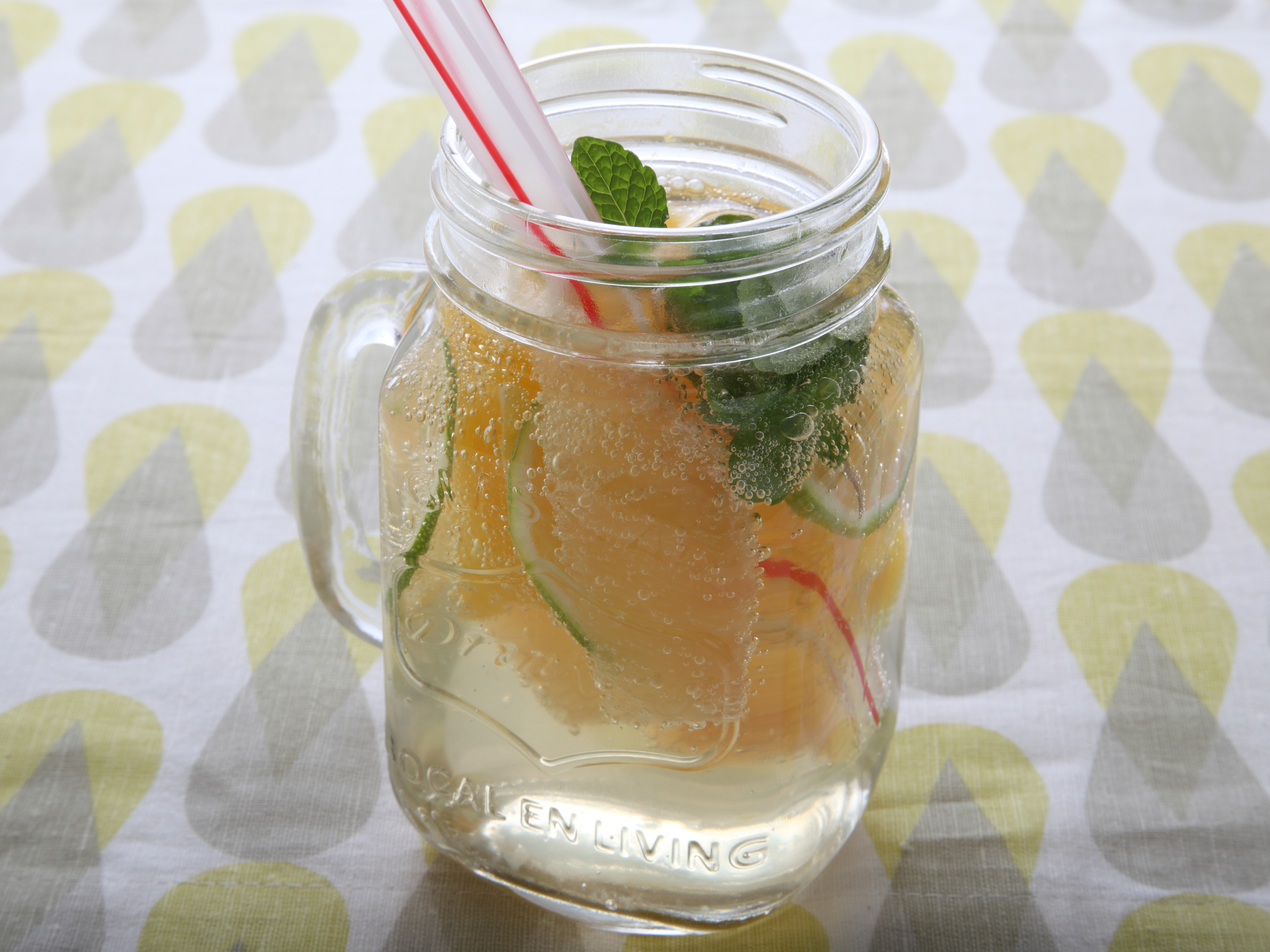 柑橘のりんご酢ソーダ