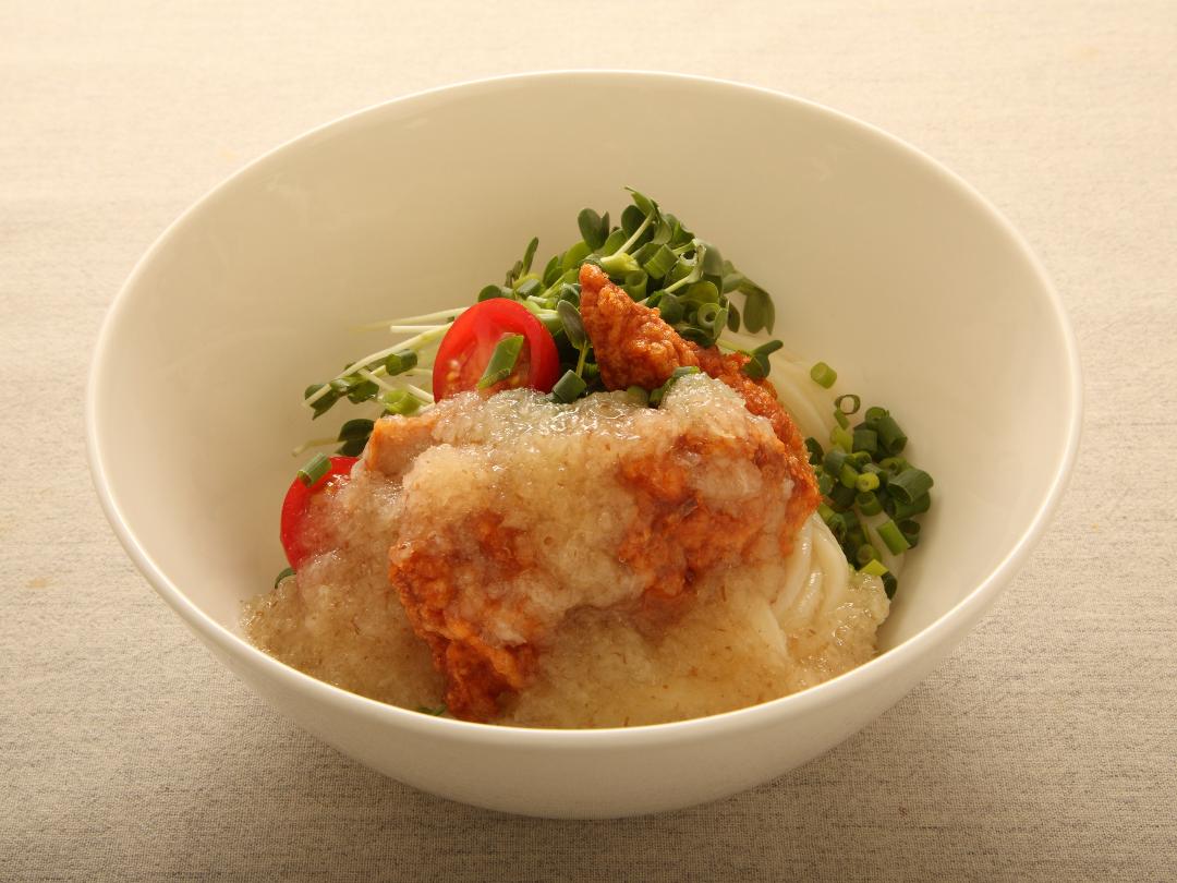 揚げ鶏の塩かんきつおろし麺