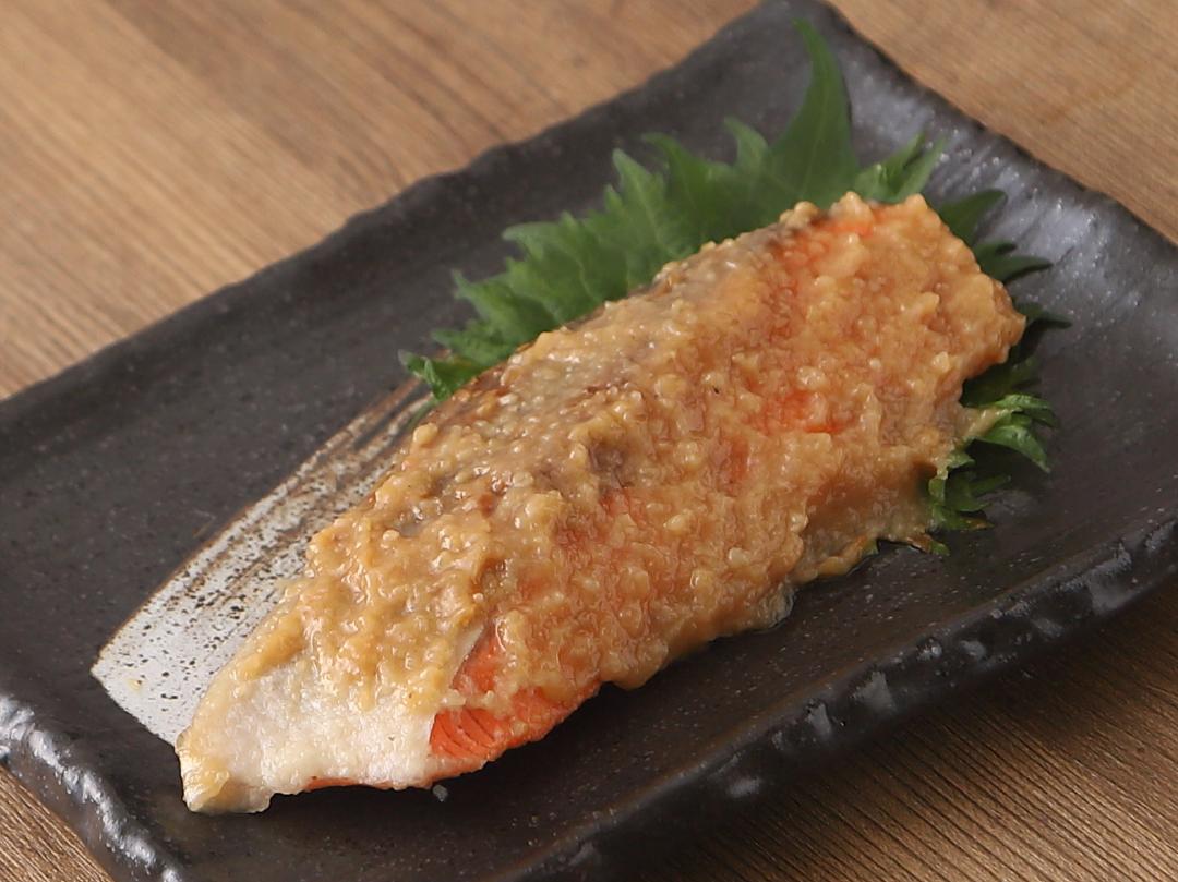 鮭の甘酢糀焼き（カンタン万能つけダレ）