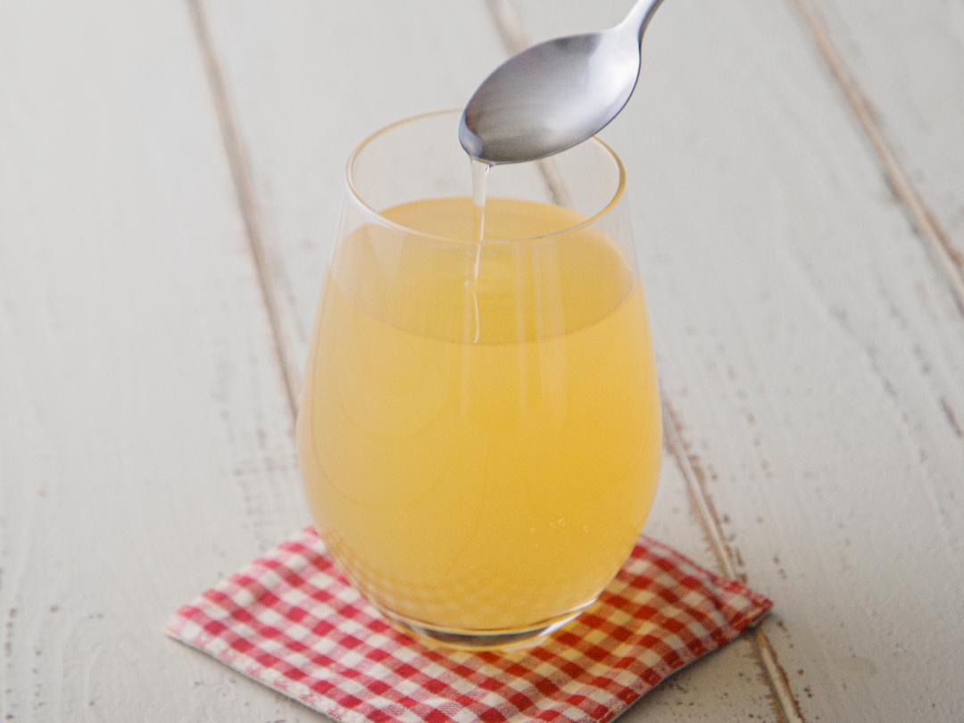 りんごのお酢ドリンク（１食あたりの「いいこと酢」摂取量　１０ｍｌ）のレシピ・作り方