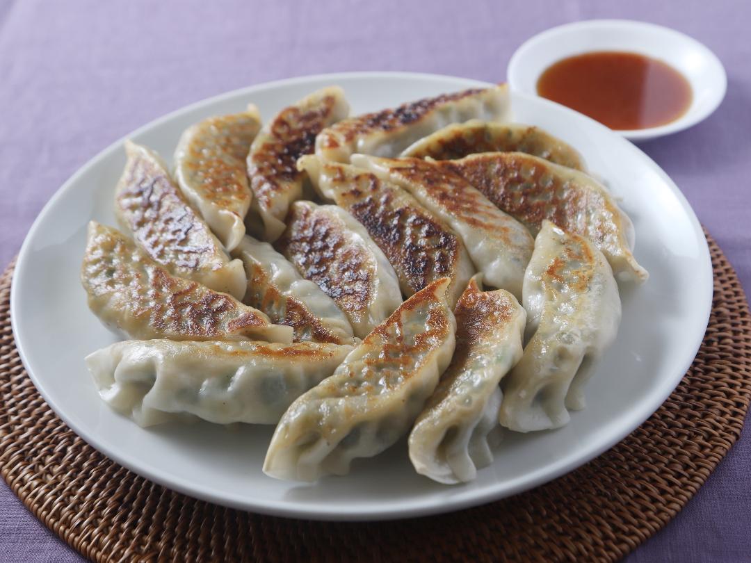 「冷やし中華のつゆしょうゆ」でたべる焼き餃子