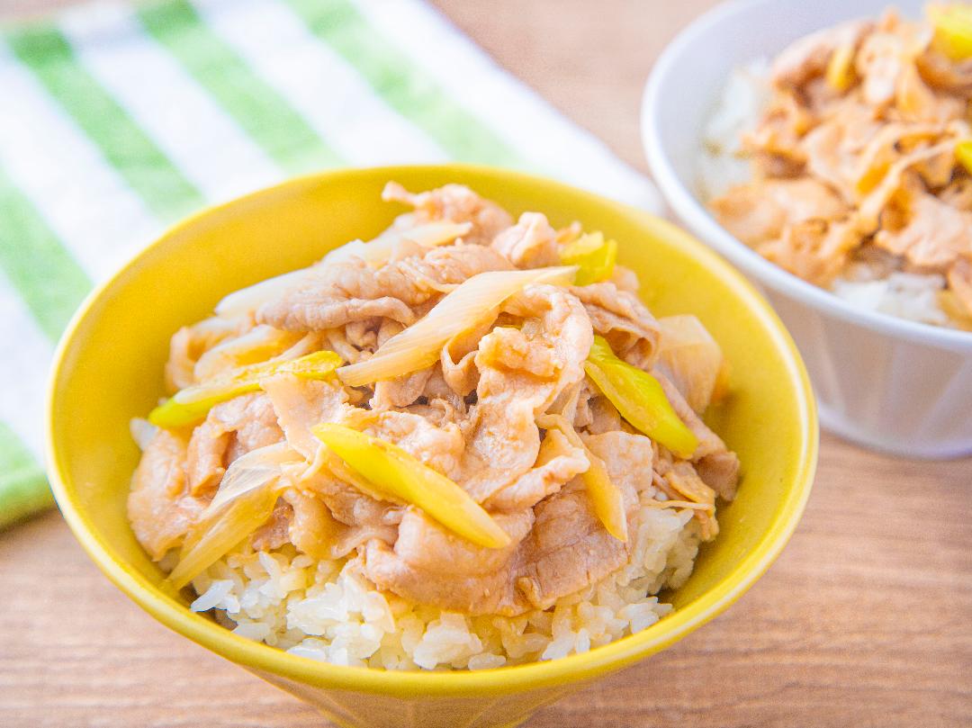 ゆずとごま香る 豚バラねぎ丼のレシピ・作り方