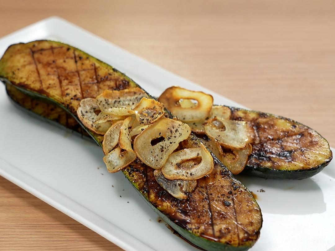 ズッキーニのバタぽんステーキ