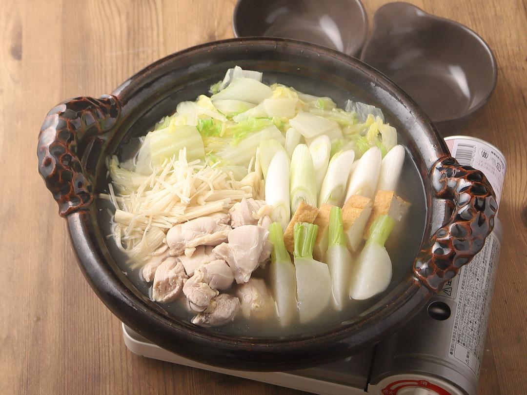厚揚げで食べ応えアップ！ほたてと蛤の貝だし鍋