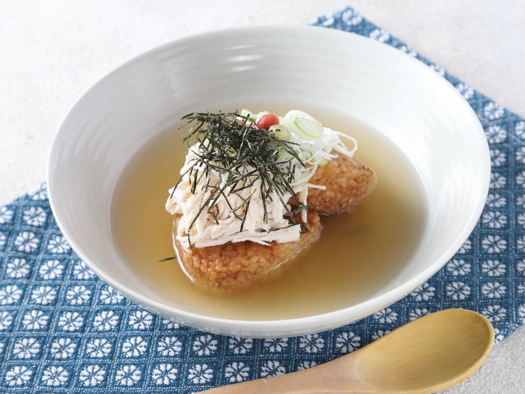 地鶏だしで楽しむ焼おにぎり茶漬け