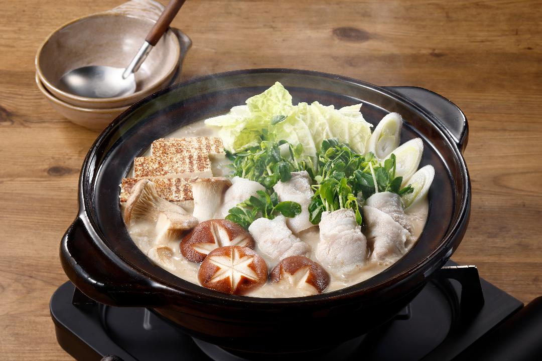 焼おにぎりと焼きそばで！？ごま香る２度〆鍋