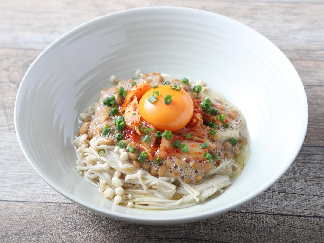 たまご醤油たれのキムチえのき納豆