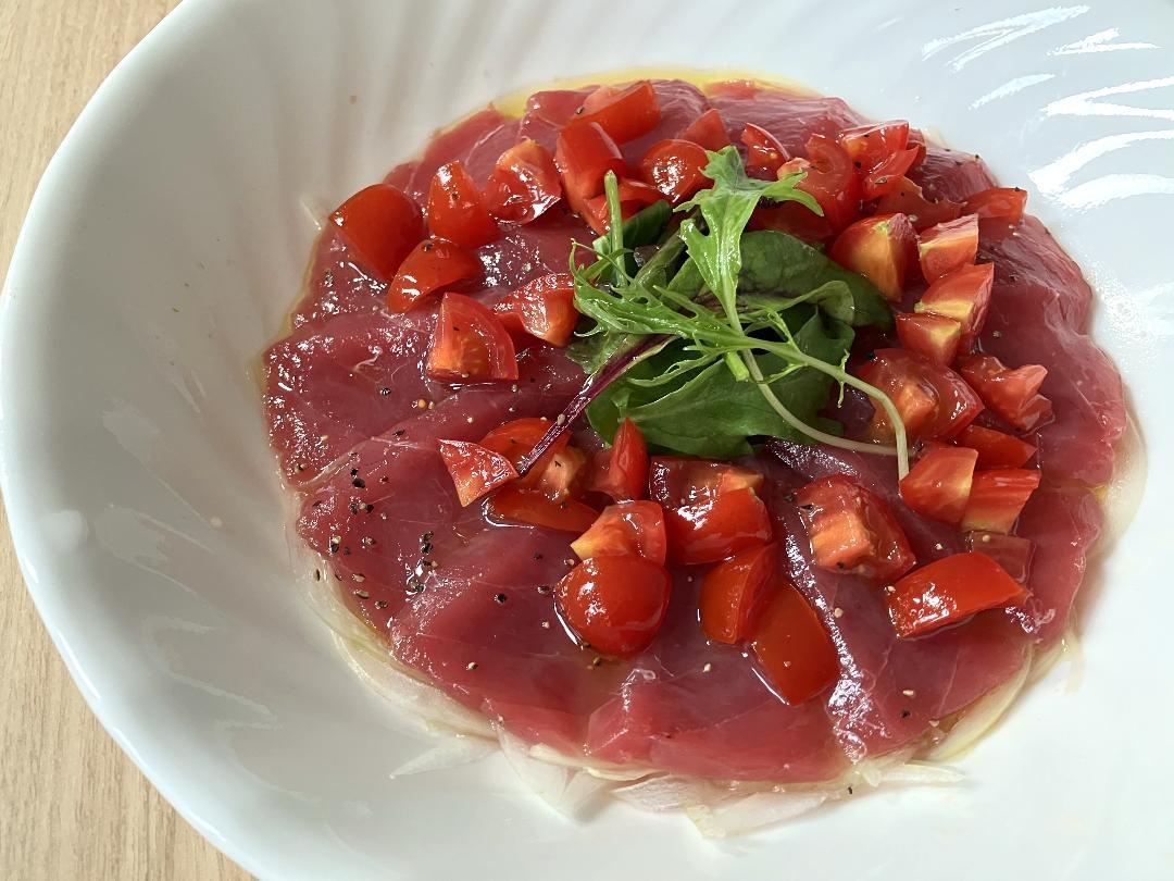 まぐろのカルパッチョ　トマトソース仕立てのレシピ・作り方