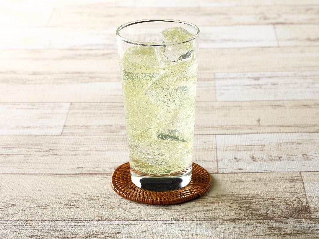 「フルーティス　シャインマスカット」ソーダ割りのレシピ・作り方