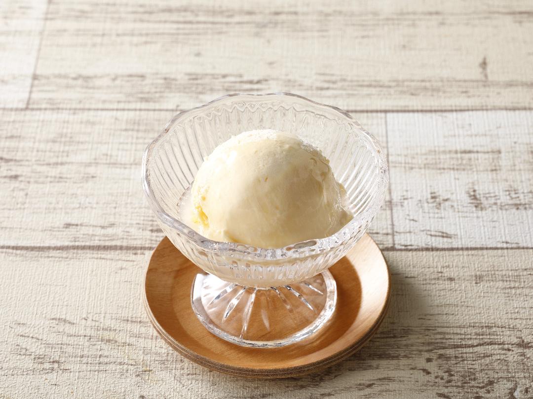 「フルーティス　白桃」のバニラアイス　のレシピ・作り方