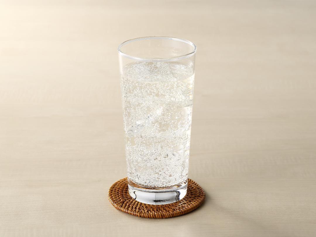 「おいしいビネガーケア　乳酸菌&りんご」ソーダ割りのレシピ・作り方