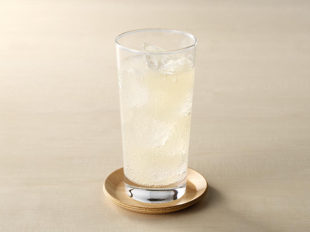 「おいしいビネガーケア　GABA＆ヨーグルト」ソーダ割りのレシピ・作り方