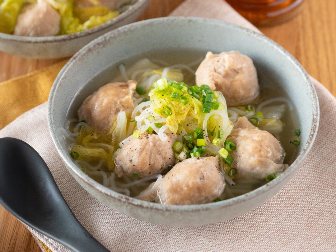 ふわふわ！白菜と鶏団子のうま塩スープ