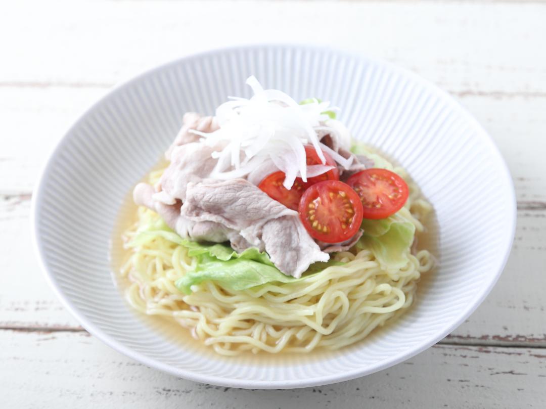 ゆず香る鶏だし塩の冷しゃぶサラダラーメンのレシピ・作り方