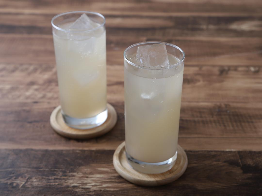 「フルーティス　白桃」ジンジャーエール割りのレシピ・作り方