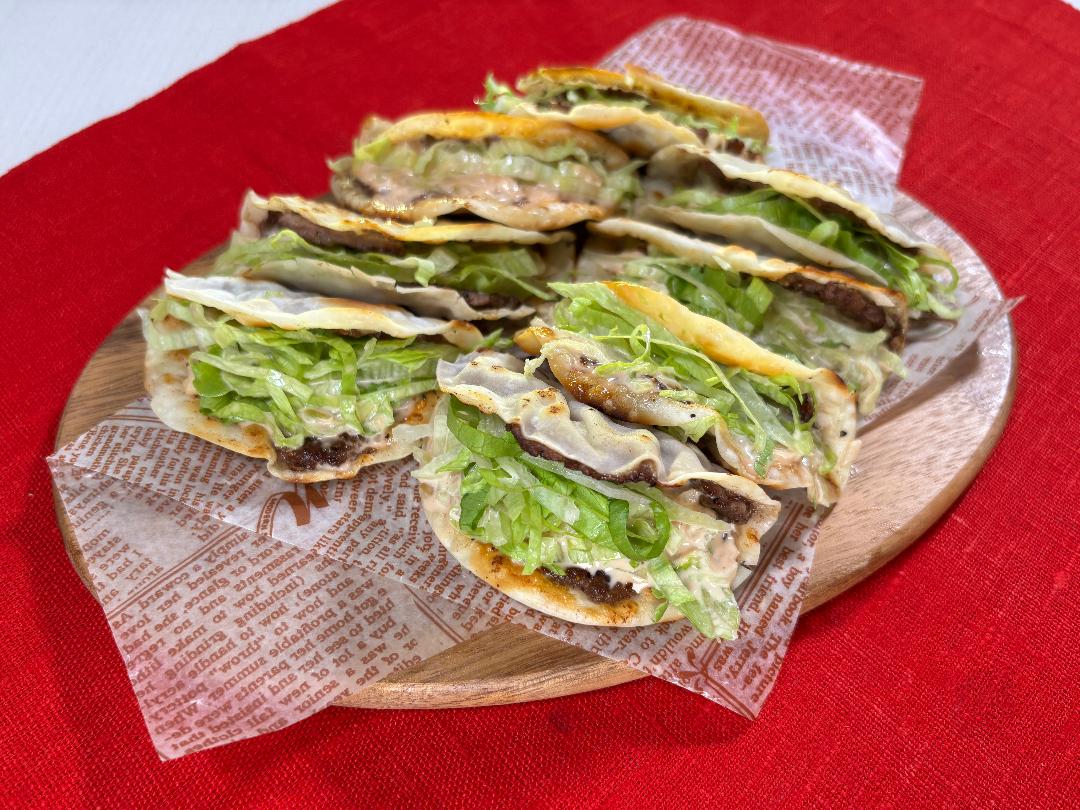 餃子の皮で！簡単手作り一口タコスのレシピ・作り方
