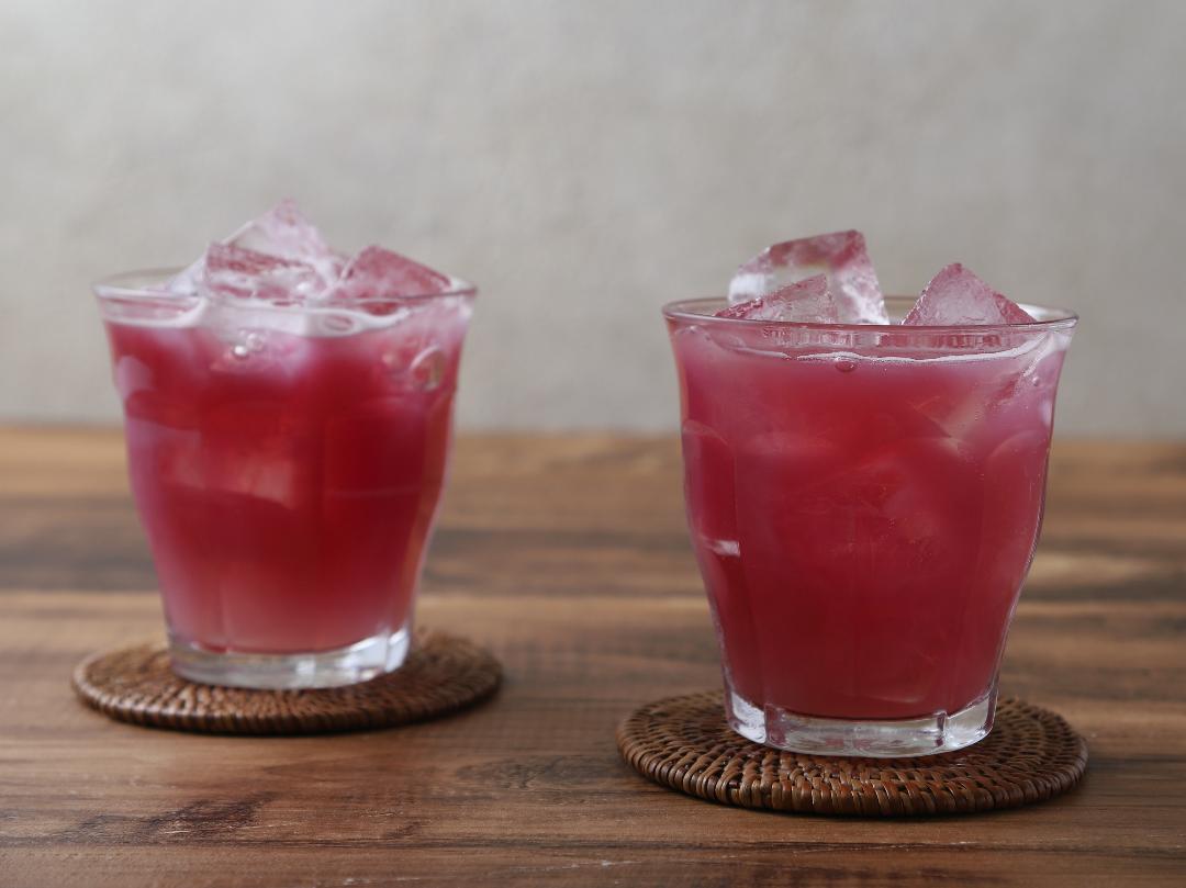 「フルーティス　ざくろ」のカルピスソーダ割りのレシピ・作り方